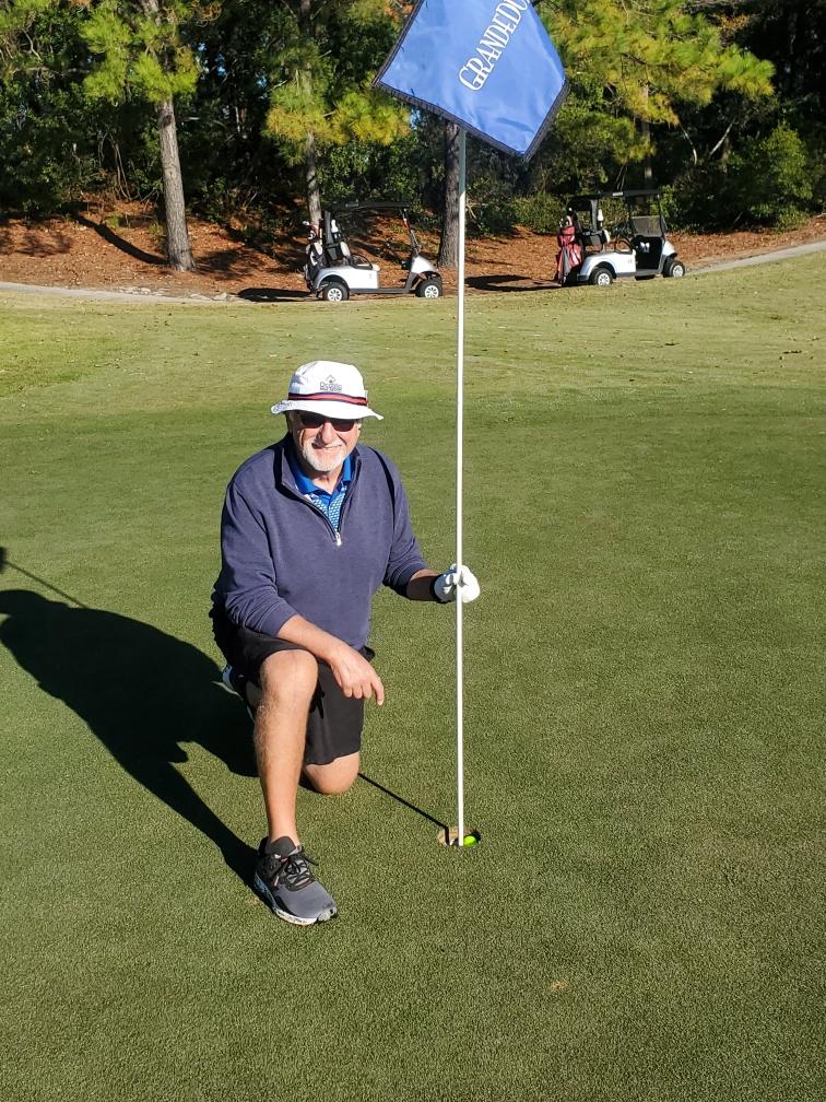 Mike Palermo hole in one, photo 1