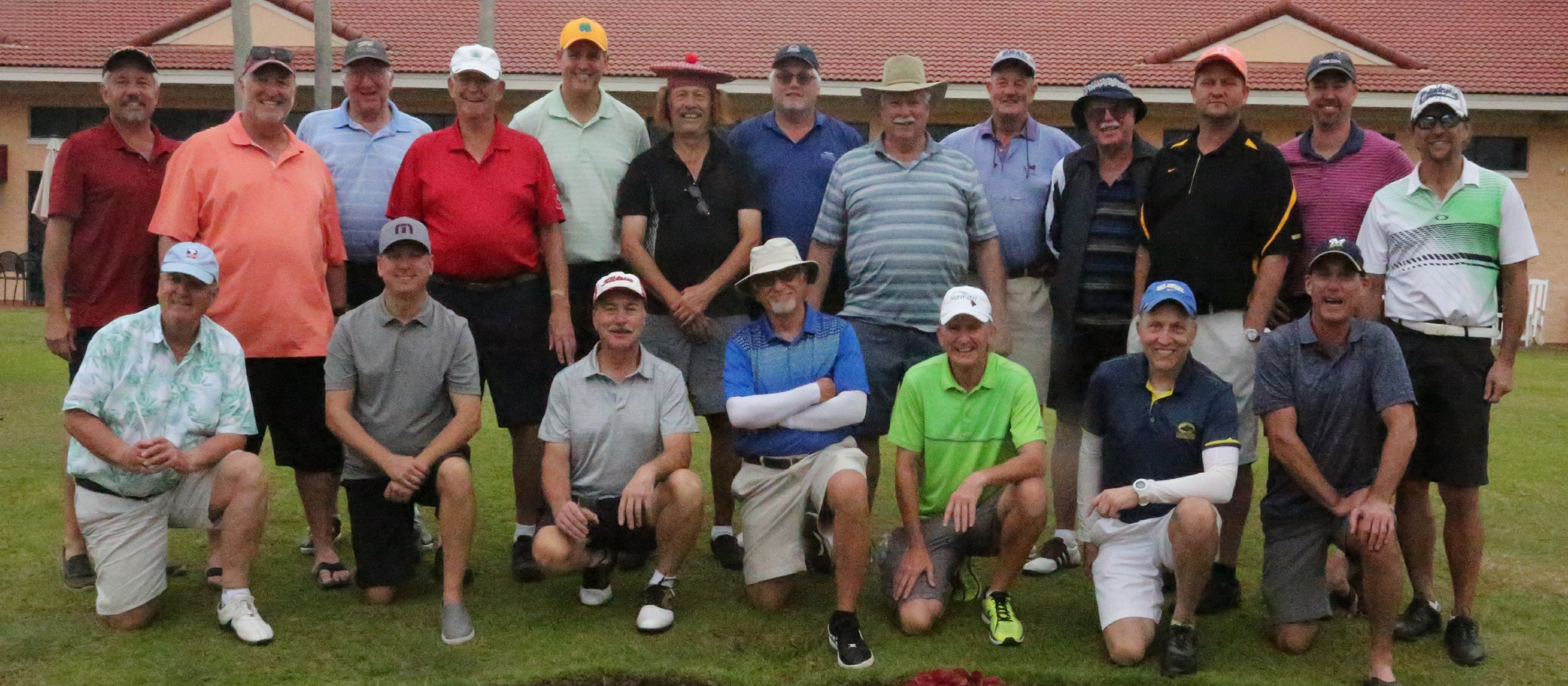2018 Poor Golfers Association group photo