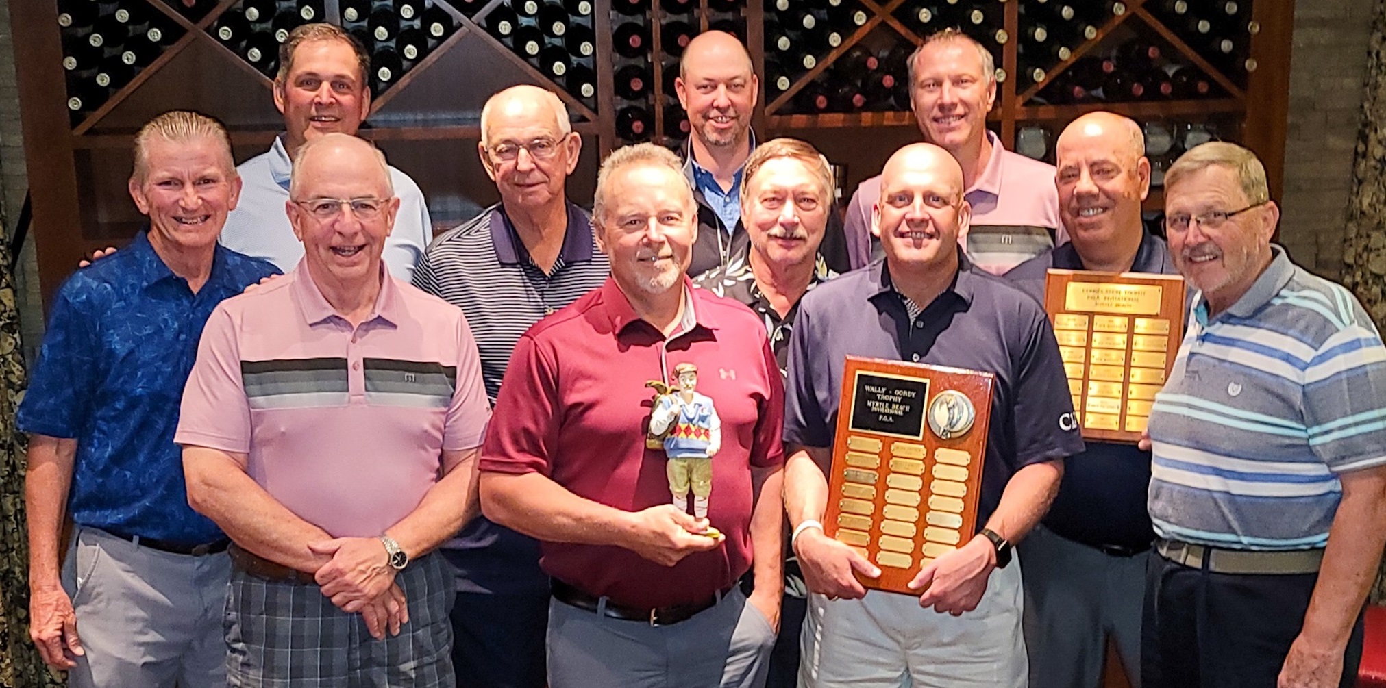 2020 Poor Golfers Association group photo
